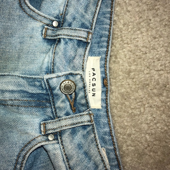 Pacsun mom shorts size 24 - Picture 4 of 5